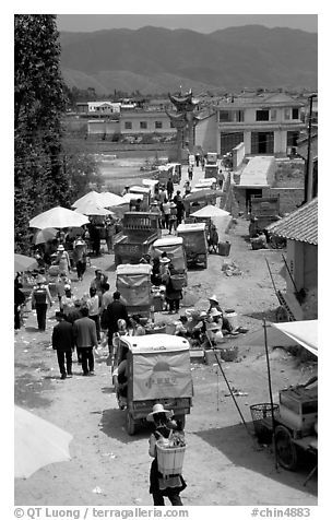 Market and village. Shaping, Yunnan, China (black and white)