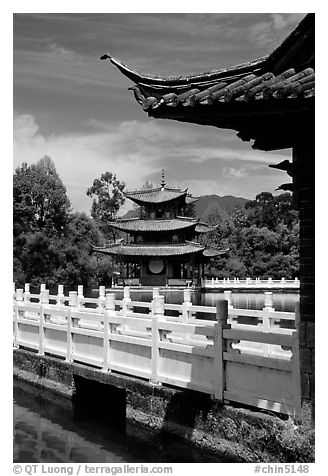 Pavillons in Black Dragon Pool Park. Lijiang, Yunnan, China (black and white)