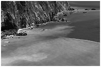 Turquoise waters and Quingshui cliffs. Taroko National Park, Taiwan (black and white)