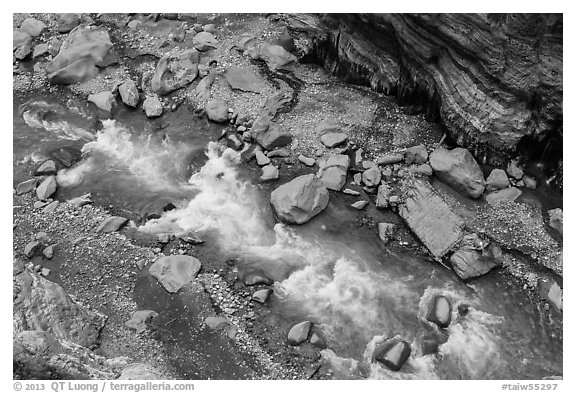 Rapids of the Liwu River from above. Taroko National Park, Taiwan (black and white)