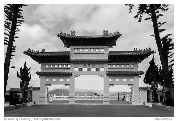 Gate, Syuanzang Temple. Sun Moon Lake, Taiwan (black and white)