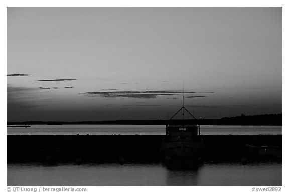 Sunset. Gotaland, Sweden (black and white)