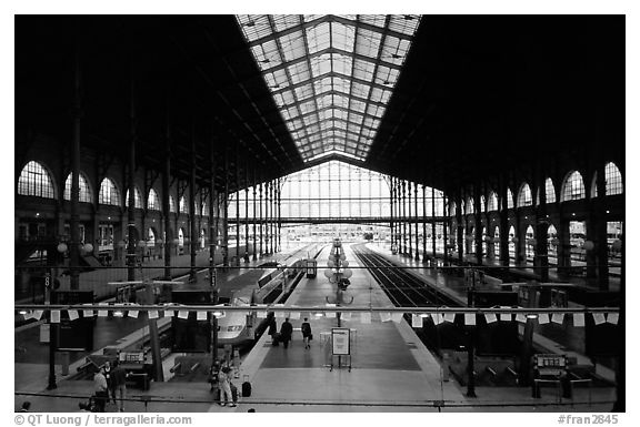Gare du Nord train station. Paris, France (black and white)