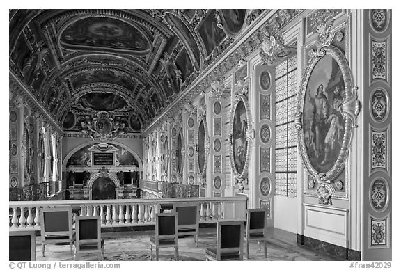 Chapel seen from upper floor, Fontainebleau Palace. France (black and white)