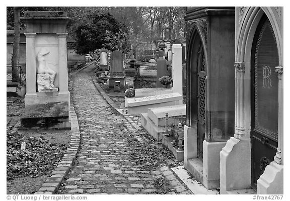 Monumental tombs in Pere Lachaise cemetery. Paris, France