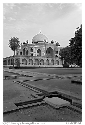 Watercourses and main memorial monument, Humayun's tomb. New Delhi, India (black and white)