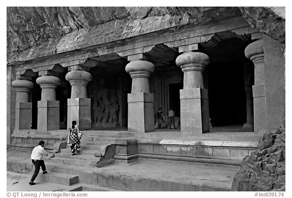 Cave hewn from solid rock, Elephanta Island. Mumbai, Maharashtra, India (black and white)