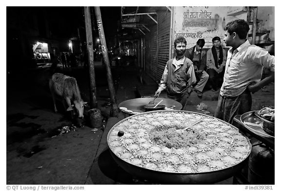 Food vendors by night. Bharatpur, Rajasthan, India (black and white)