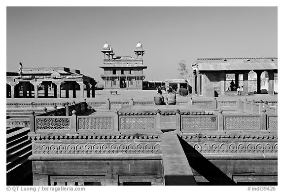 Ornamental pool and main courtyard. Fatehpur Sikri, Uttar Pradesh, India (black and white)