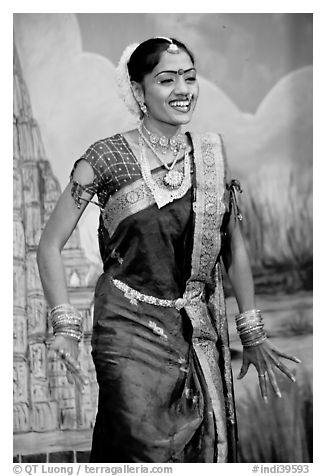 Woman performing at Kandariya art and culture show. Khajuraho, Madhya Pradesh, India (black and white)