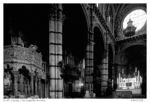 Interior of the Siena Duomo. Siena, Tuscany, Italy (black and white)