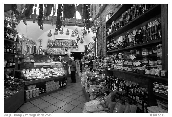 Produce store on Via San Giovanni. San Gimignano, Tuscany, Italy (black and white)