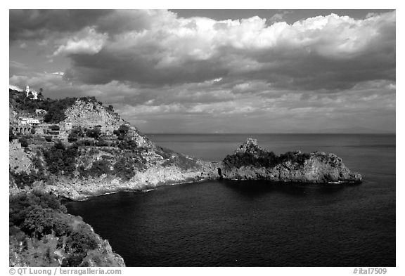 Rocky coastline. Amalfi Coast, Campania, Italy (black and white)