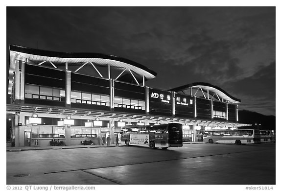 Bus terminal, Andong. South Korea (black and white)