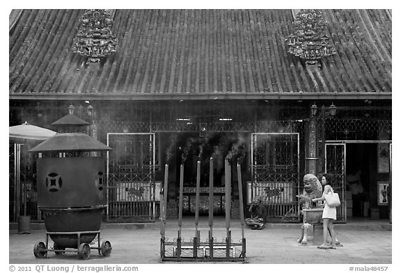 Kuan Yin Teng temple. George Town, Penang, Malaysia (black and white)