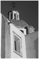 Walls and dome of Templo de San Roque, early morning. Guanajuato, Mexico (black and white)