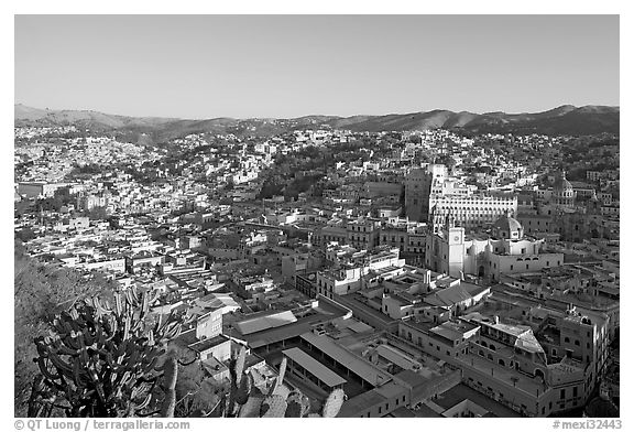 Panoramic view of the historic town center, early morning. Guanajuato, Mexico (black and white)