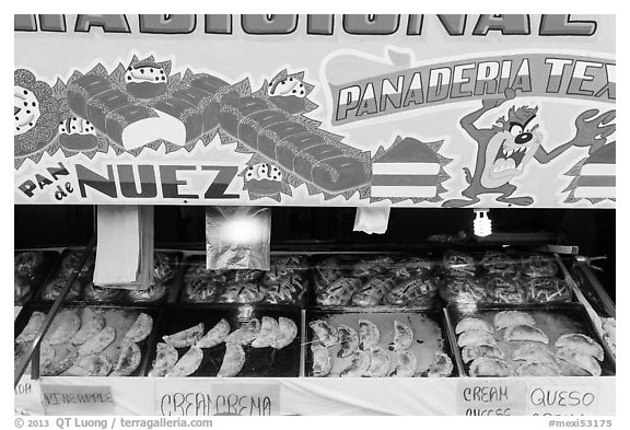 Bakery items. Baja California, Mexico (black and white)