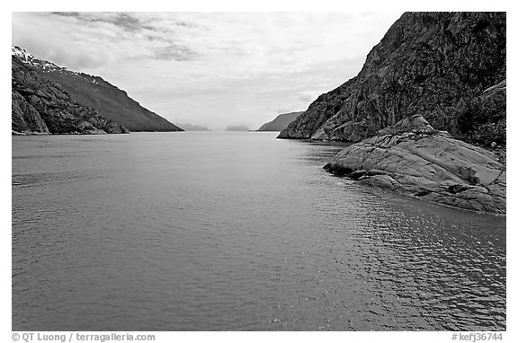 Harris Bay, Northwestern Fjord. Kenai Fjords National Park (black and white)