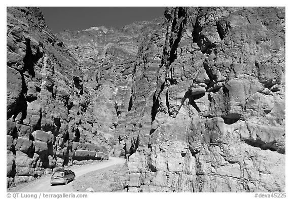 Titus Canyon Narrows. Death Valley National Park (black and white)