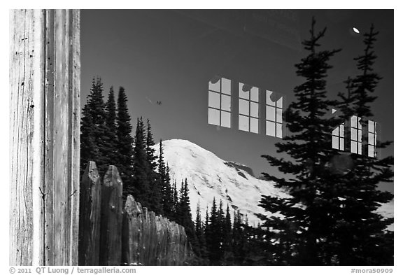 Mt Rainier, Sunrise Visitor Center window reflexion. Mount Rainier National Park, Washington, USA.