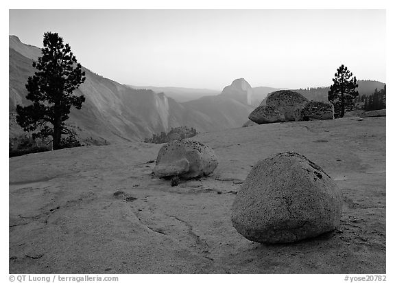 Boulders and Half-Dome at sunset, Olmsted Point. Yosemite National Park (black and white)