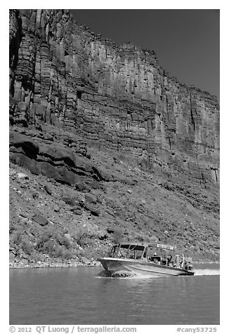 Jetboat and cliffs, Colorado River. Canyonlands National Park, Utah, USA.