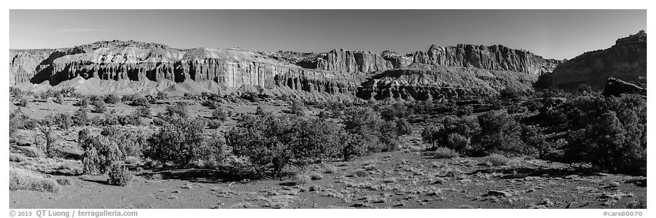 Mummy cliffs. Capitol Reef National Park (black and white)