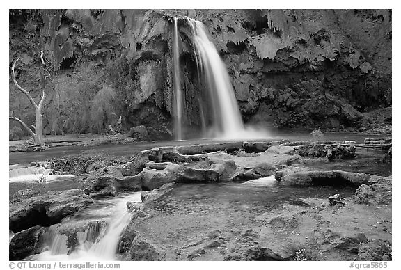 Travertine formations and Havasu falls. Grand Canyon National Park (black and white)