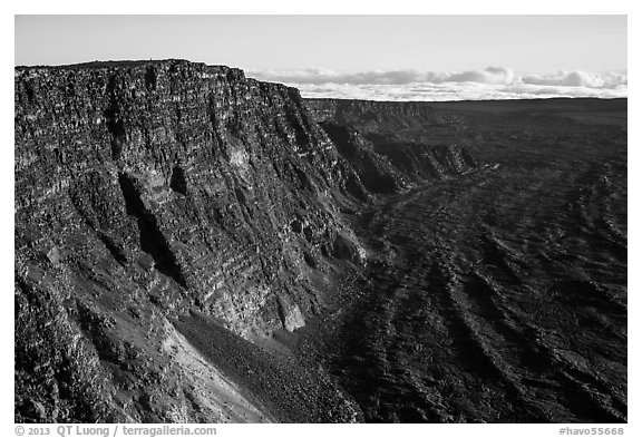 Mauna Loa summit cliffs. Hawaii Volcanoes National Park (black and white)
