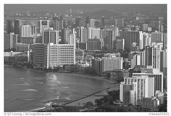 Waikiki seen from the Diamond Head crater, early morning. Honolulu, Oahu island, Hawaii, USA (black and white)