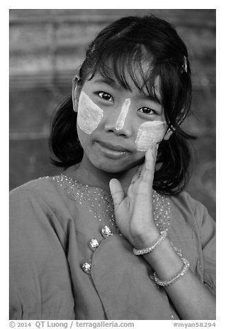 Girl in front of Mingun bell, Mingun. Myanmar (black and white)