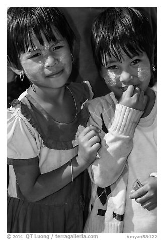 Two young friends, Nyaung Shwe. Inle Lake, Myanmar (black and white)
