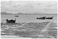 Rai Leh East at low tide. Krabi Province, Thailand (black and white)