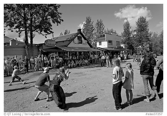 4th of July egg throwing contest. McCarthy, Alaska, USA (black and white)
