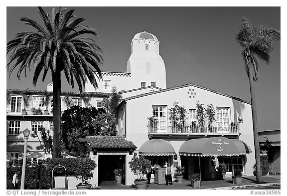 La Valencia Hotel, designed by William Templeton Johnson. La Jolla, San Diego, California, USA (black and white)