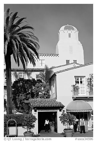 La Valencia Hotel, in spanish colonial style. La Jolla, San Diego, California, USA (black and white)