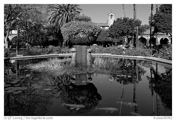 Moorish-style fountain in main courtyard. San Juan Capistrano, Orange County, California, USA (black and white)