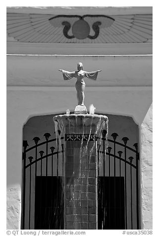 Statue and fountain, Rosicrucian Park. San Jose, California, USA (black and white)