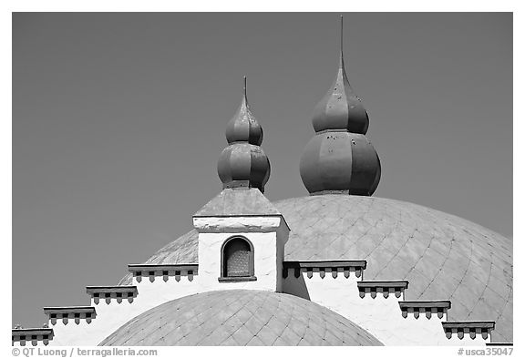 Roof detail of the Planetarium, Rosicrucian Museum. San Jose, California, USA (black and white)