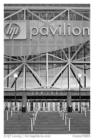 Facade of HP pavilion with San Jose sign, sunset. San Jose, California, USA