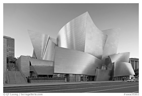 Walt Disney Concert Hall, designed by Frank Gehry, late afternoon. Los Angeles, California, USA