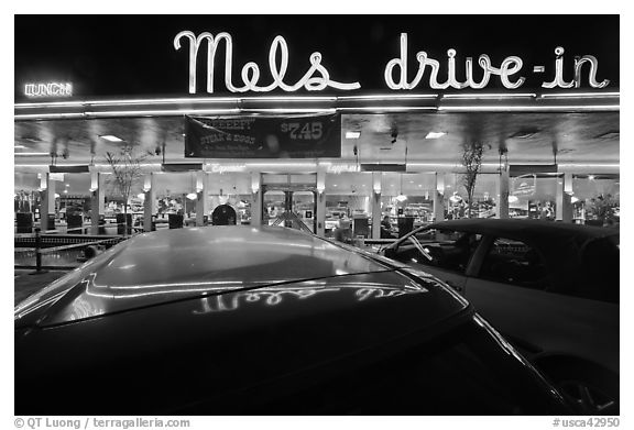 Mels drive-in restaurant at night. San Francisco, California, USA (black and white)