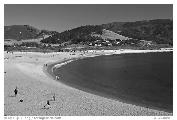 Family, Carmel River Beach. Carmel-by-the-Sea, California, USA