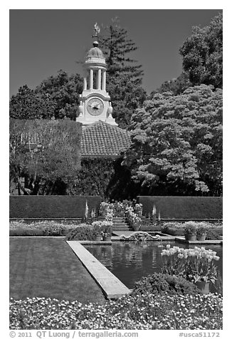 Sunken garden and garden shop, Filoli estate. Woodside,  California, USA (black and white)