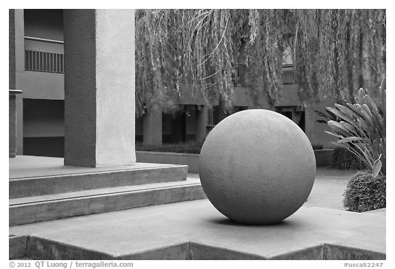 Schwab Residential Center designed by architect Ricardo Legorreta. Stanford University, California, USA (black and white)