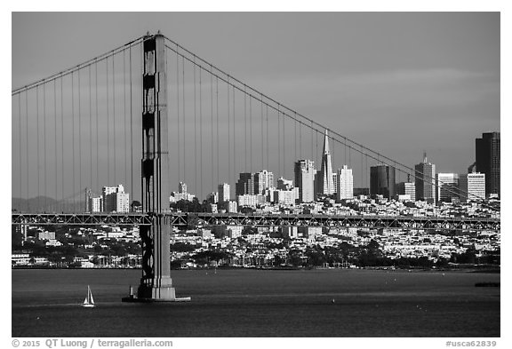 Golden Gate Bridge and San Francisco skyline. San Francisco, California, USA (black and white)