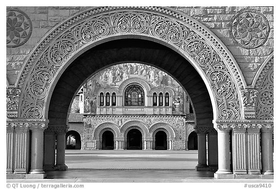 Memorial Church through the Quad's arch, early morning. Stanford University, California, USA (black and white)