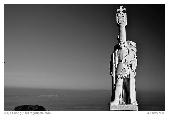 Statue of Cabrillo, Cabrillo National Monument. San Diego, California, USA (black and white)
