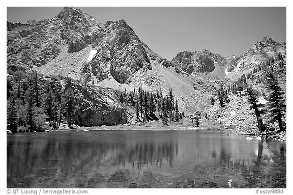Emerald waters of a mountain lake, Inyo National Forest. California, USA (black and white)